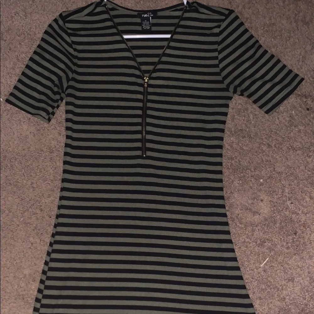 Juniors Dress
